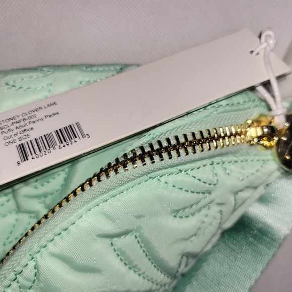 Stoney Clover Lane Fanny pack Puffy "Out of Office" Palm Tree 🌴 Green NWT - Picture 3 of 5